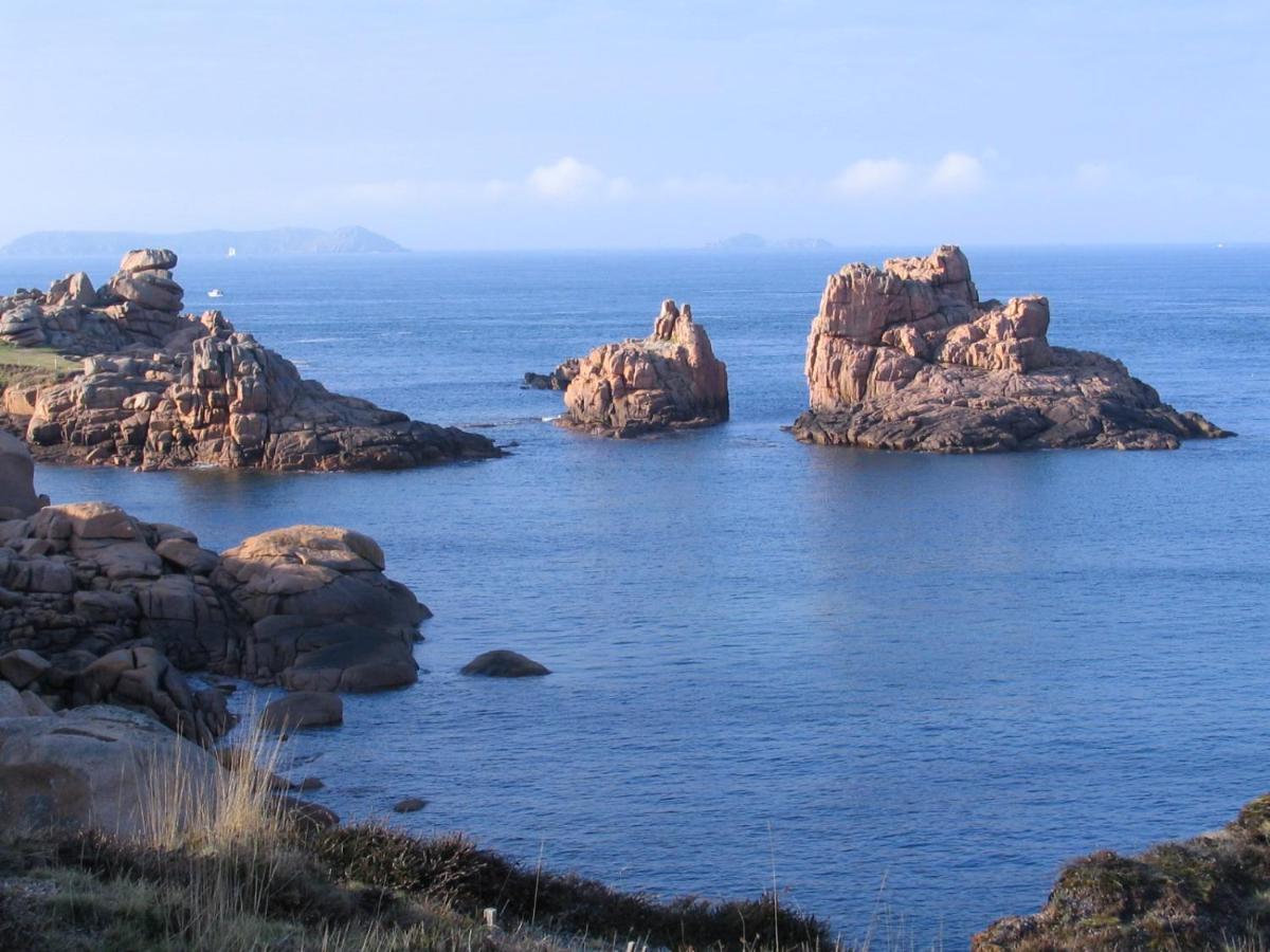 En Bretagne, De 2 à 8 Pers , Meublé De Tourisme 3 étoiles Nichée Dans Un écrin De Verdure à 2500m De La Hébergement de vacances Ploumilliau